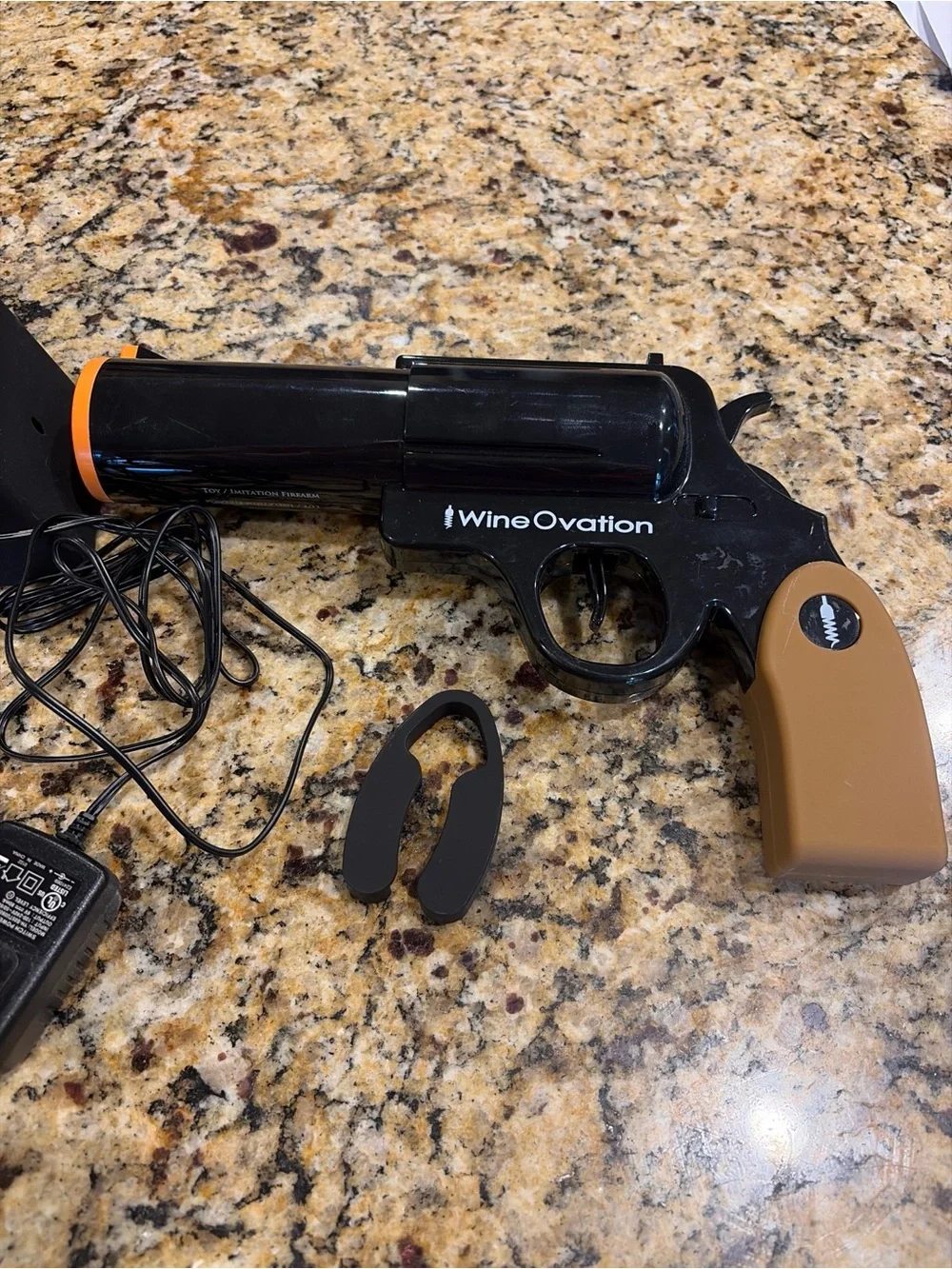 WineOvation Electric Wine Bottle Opener Revolver Gun Style w/charger base